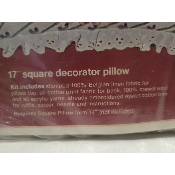 Vintage Bucilla Crewel Kit 1942 "SUSIE Q" Doll Crewel Embroidery Pillow - Picture 2 of 7